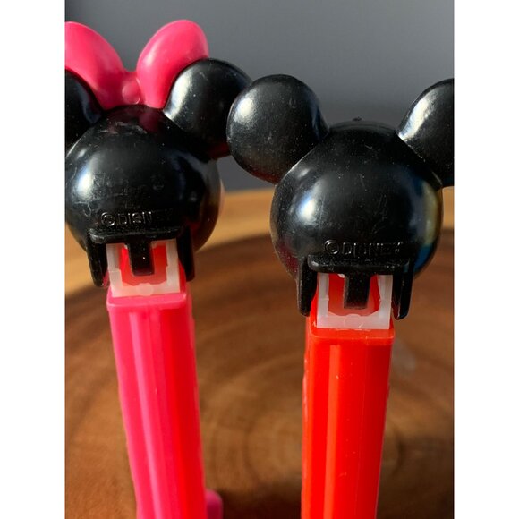 Vintage PEZ Dispensers Set Featuring Bugs Bunny Donald Duck Mickey & Minnie Mous - Picture 4 of 7